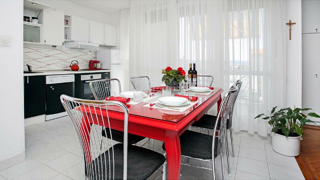 Apartment Milana - Cozy Stay With Free Parking Split Kültér fotó