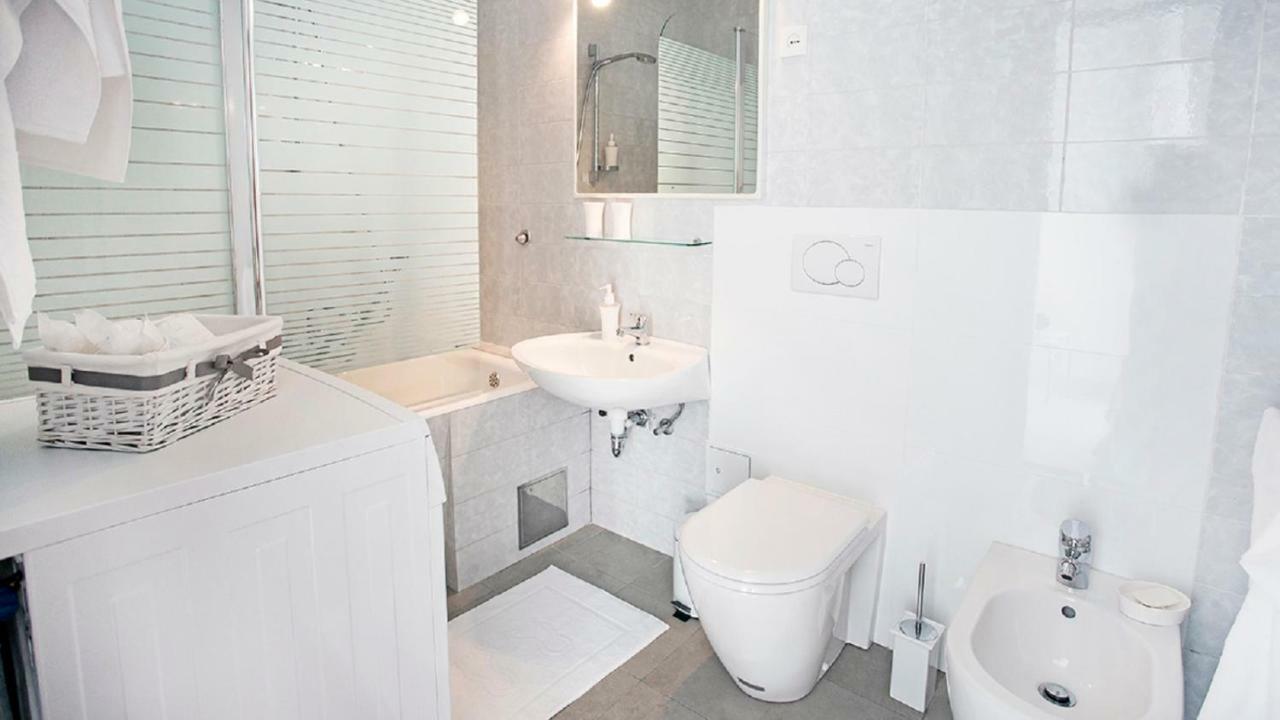 Apartment Milana - Cozy Stay With Free Parking Split Kültér fotó